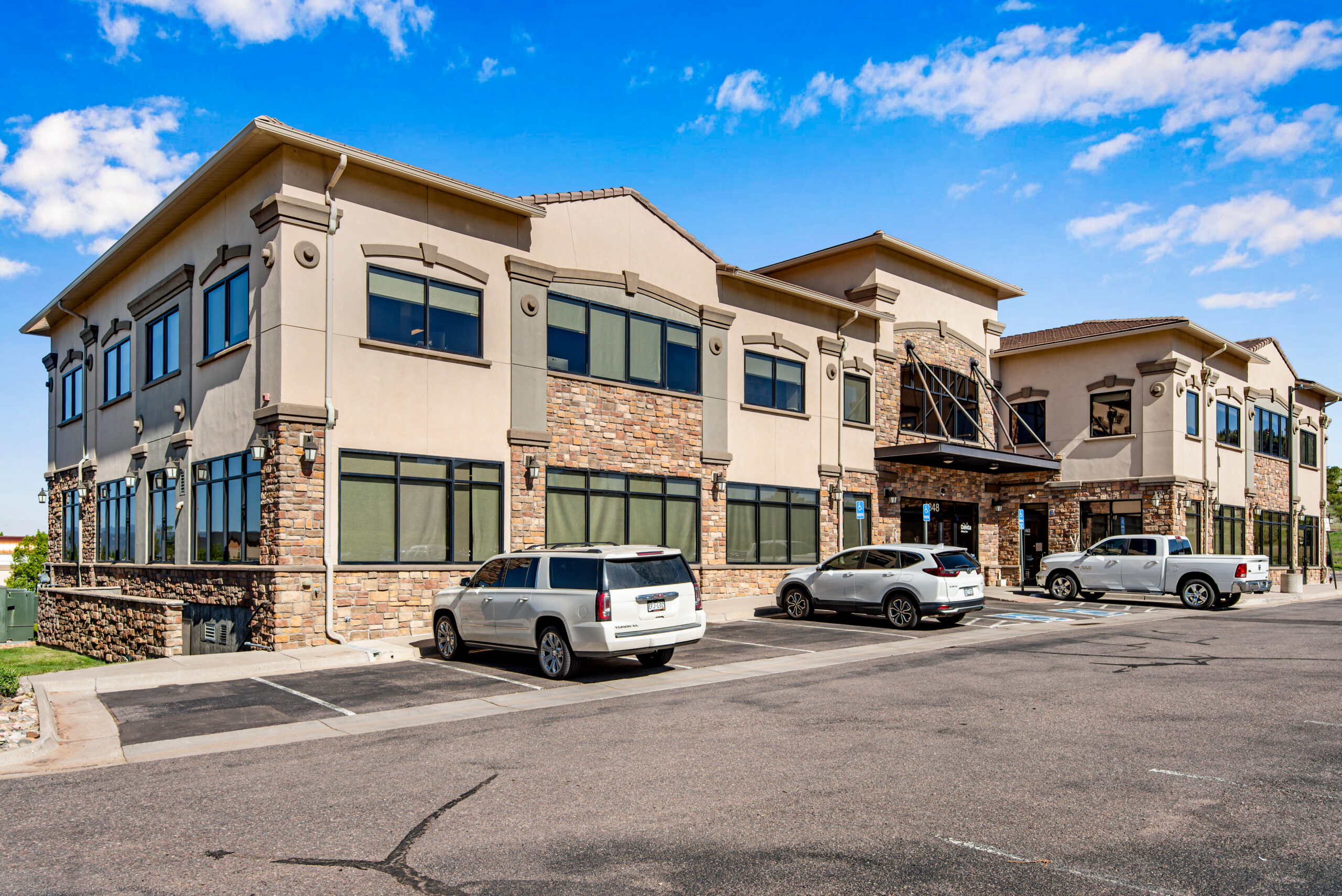 The Point at Founders Parkway, 4348 Woodlands Blvd, Castle Rock, CO